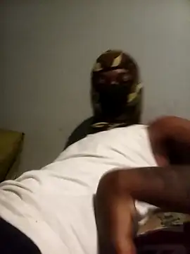 Snapshot of mkontiwonke chatting on April 7, 2026, 5:52 am mkontiwonke online show from April 7, 2026, 5:52 am