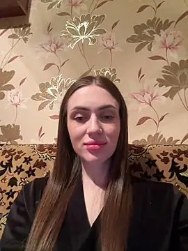 AlinaLove3213 online show from April 16, 2026, 6:09 pm