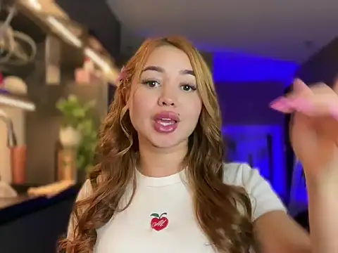 Amber leaf  online show from April 8, 2026, 2:17 pm