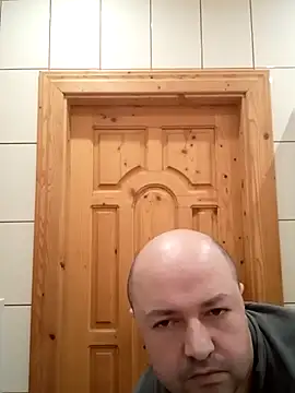 Luceriusbigass online show from January 9, 2026, 5:26 pm