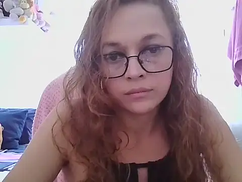 Lannah   online show from April 9, 2026, 2:44 pm