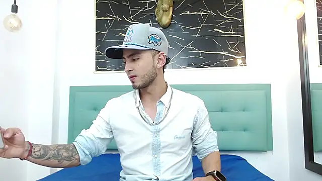 PowerLustX online show from April 14, 2026, 3:34 am