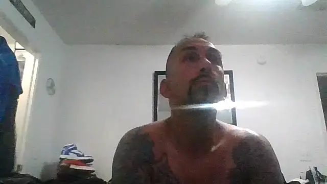 Snapshot of tenser59 chatting on April 14, 2026, 10:43 am tenser59 online show from April 14, 2026, 10:43 am