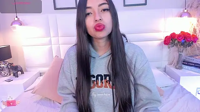 Snapshot of Melody__blake chatting on May 13, 2026, 12:13 pm Melody blake online show from May 13, 2026, 12:13 pm