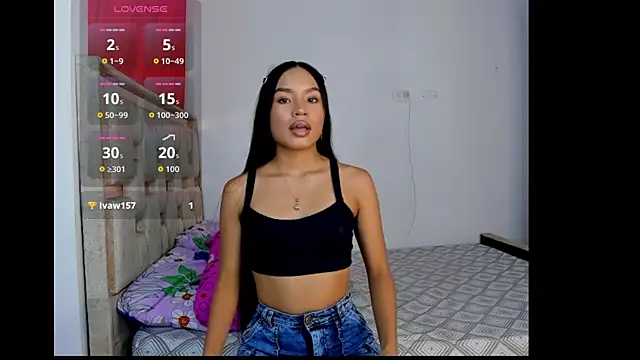 Snapshot of pocahontasbaby_ chatting on April 10, 2026, 12:05 am pocahontasbaby online show from April 10, 2026, 12:05 am