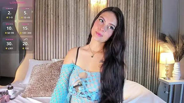 NicolSantos online show from April 22, 2026, 11:34 am