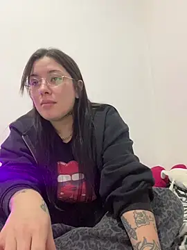 Snapshot of cherryxxox chatting on April 30, 2026, 3:57 am cherryxxox online show from April 30, 2026, 3:57 am