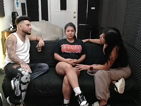 Semen at the end online show from April 18, 2026, 8:18 am