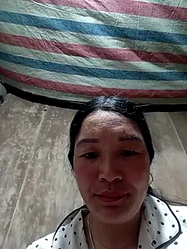 vanlucky2 online show from May 27, 2026, 10:51 pm