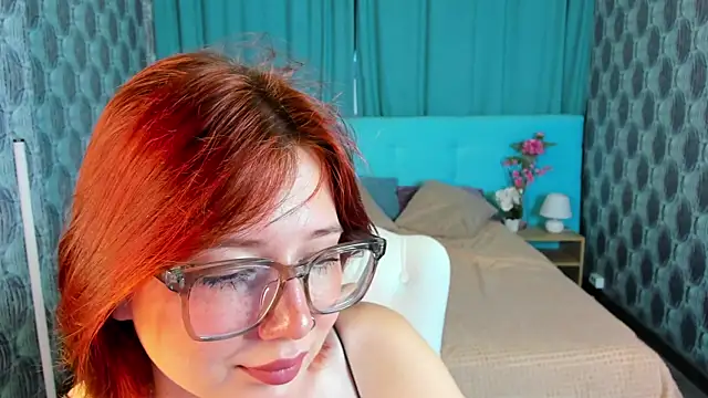 Snapshot of Lessi_Panic chatting on July 5, 2026, 12:50 am Lessi Panic online show from July 5, 2026, 12:50 am