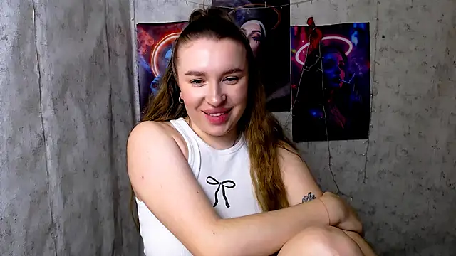 KassiaRayne  online show from April 15, 2026, 5:14 am