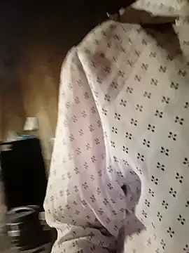 Snapshot of ross001 chatting on April 10, 2026, 1:49 pm ross001 online show from April 10, 2026, 1:49 pm