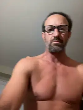 Snapshot of Pink-Tip-Bunny chatting on April 15, 2026, 10:33 am Pink-Tip-Bunny online show from April 15, 2026, 10:33 am