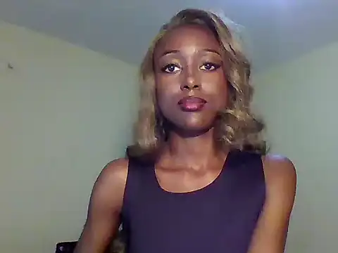 Snapshot of HotSkinnyLady chatting on July 10, 2026, 8:50 am HotSkinnyLady online show from July 10, 2026, 8:50 am