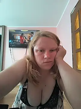 wildaurax online show from May 25, 2026, 7:14 am