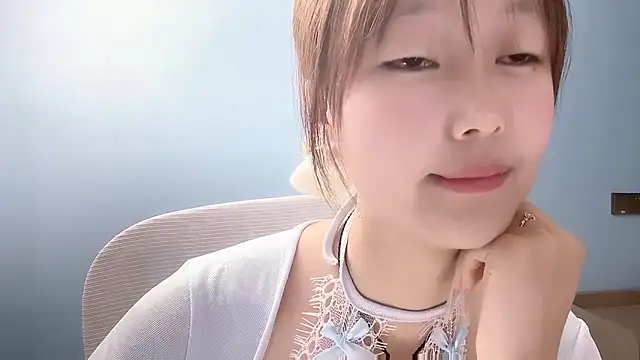 Snapshot of Xiaoqing00 chatting on April 28, 2026, 2:27 am Xiaoqing00 online show from April 28, 2026, 2:27 am
