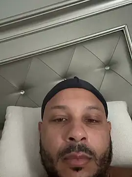 letsgetit30 online show from April 16, 2026, 12:50 pm