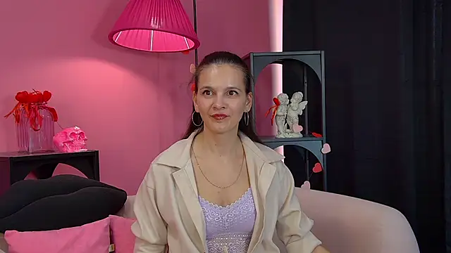 Snapshot of LeonaLane chatting on April 23, 2026, 12:51 pm LeonaLane online show from April 23, 2026, 12:51 pm