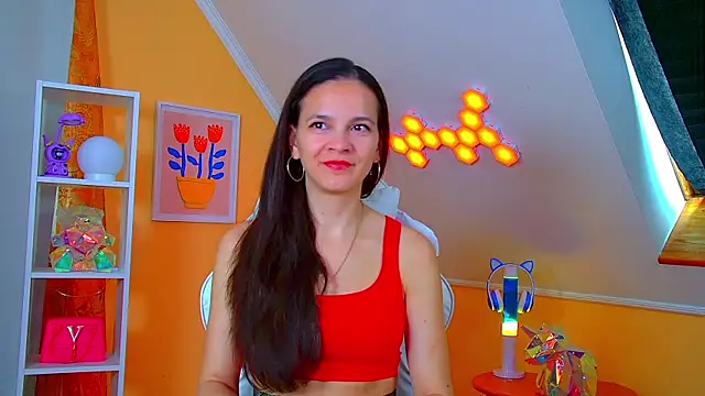 Snapshot of LeonaLane chatting on May 7, 2026, 6:30 am LeonaLane online show from May 7, 2026, 6:30 am