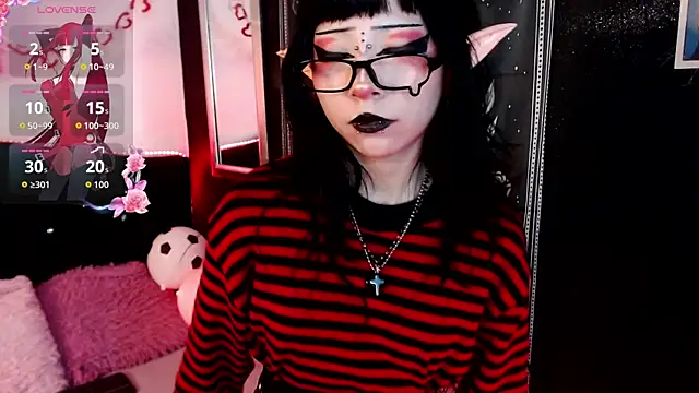 KiomyVamp online show from June 24, 2026, 4:06 pm