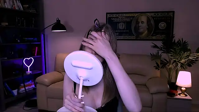 cheeky chick online show from May 14, 2026, 8:26 pm