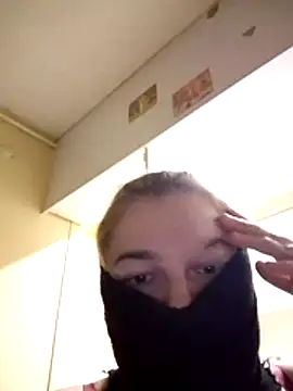 cansu27 online show from April 14, 2026, 8:48 pm