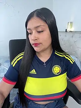 Snapshot of Simplemente_Aurora chatting on June 17, 2026, 9:16 pm Simplemente Aurora online show from June 17, 2026, 9:16 pm