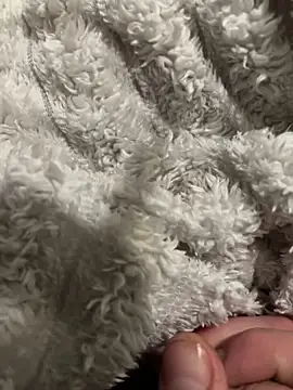 Snapshot of hotbuy2311 chatting on April 10, 2026, 5:56 am hotbuy2311 online show from April 10, 2026, 5:56 am