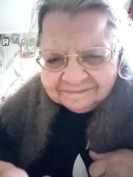 MartaMia68 online show from April 28, 2026, 2:44 pm