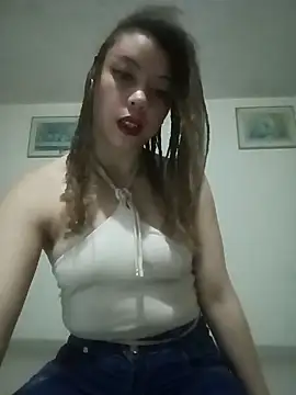 Snapshot of SweetJeii chatting on May 7, 2026, 9:31 pm SweetJeii online show from May 7, 2026, 9:31 pm