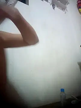 yummypinay01 online show from April 11, 2026, 3:16 pm