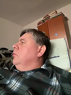 Snapshot of Liebhaber44 chatting on April 9, 2026, 6:30 am Liebhaber44 online show from April 9, 2026, 6:30 am