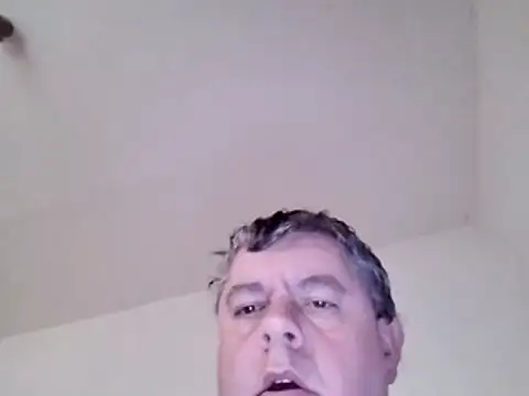 Snapshot of Liebhaber44 chatting on April 10, 2026, 4:28 am Liebhaber44 online show from April 10, 2026, 4:28 am