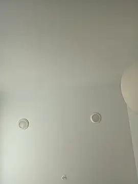 rawanduncut4u online show from April 11, 2026, 10:47 pm