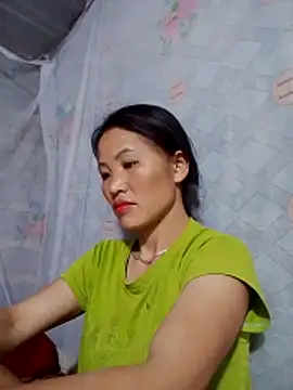 Snapshot of _Lyly_pussy_ chatting on April 14, 2026, 10:38 pm Lyly pussy online show from April 14, 2026, 10:38 pm