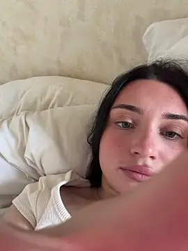 LucyHotty  online show from May 21, 2026, 7:59 am