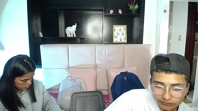 Snapshot of Tony_1_ chatting on April 12, 2026, 3:22 am Tony 1 online show from April 12, 2026, 3:22 am