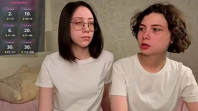 AllisonKierce online show from May 19, 2026, 3:35 am
