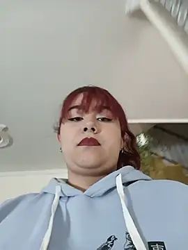 Snapshot of AliceScoot_ chatting on May 27, 2026, 6:05 pm AliceScoot online show from May 27, 2026, 6:05 pm