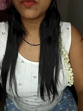 Snapshot of Tamilmoon006 chatting on July 21, 2026, 5:10 am Tamilmoon006 online show from July 21, 2026, 5:10 am