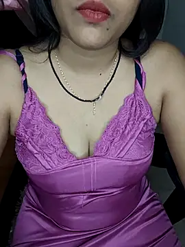 Snapshot of Tamilmoon006 chatting on July 22, 2026, 4:37 am Tamilmoon006 online show from July 22, 2026, 4:37 am