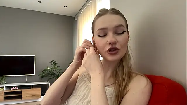 Snapshot of PlasaRima chatting on June 14, 2026, 11:07 pm PlasaRima online show from June 14, 2026, 11:07 pm