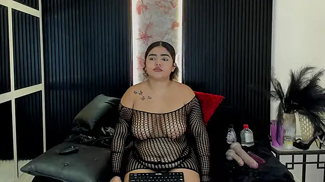AlanaVelascos online show from July 8, 2026, 7:18 pm