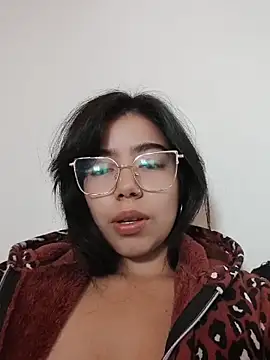 Snapshot of Iam_eli09 chatting on May 8, 2026, 12:27 am Iam eli09 online show from May 8, 2026, 12:27 am