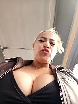 LUISA  07 online show from May 26, 2026, 2:13 pm