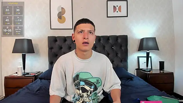 TomAndGia online show from May 27, 2026, 8:17 pm