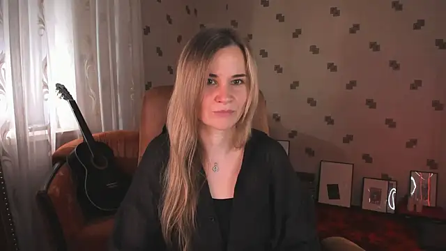 MiaSparkes online show from June 26, 2026, 8:52 am