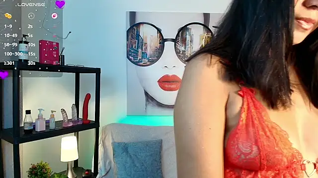 Luna Ferrer10 online show from May 30, 2026, 6:27 pm