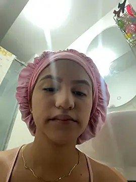 ViankaRose online show from April 29, 2026, 10:41 am