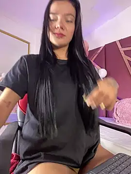 ZoeHarpers online show from June 9, 2026, 12:17 pm
